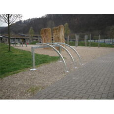Lean-on hoop for bicycles
